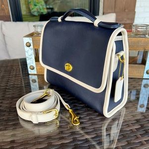 Rare Vintage Coach Court Spectator #6870 Bag in Navy Blue with Parchment Trim